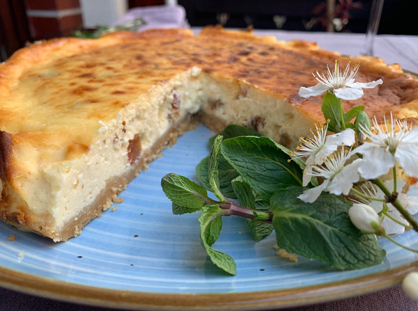 Cheesecake cu cremă de brânză și stafide
