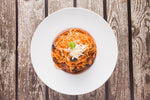 Spaghetti con olive e funghi